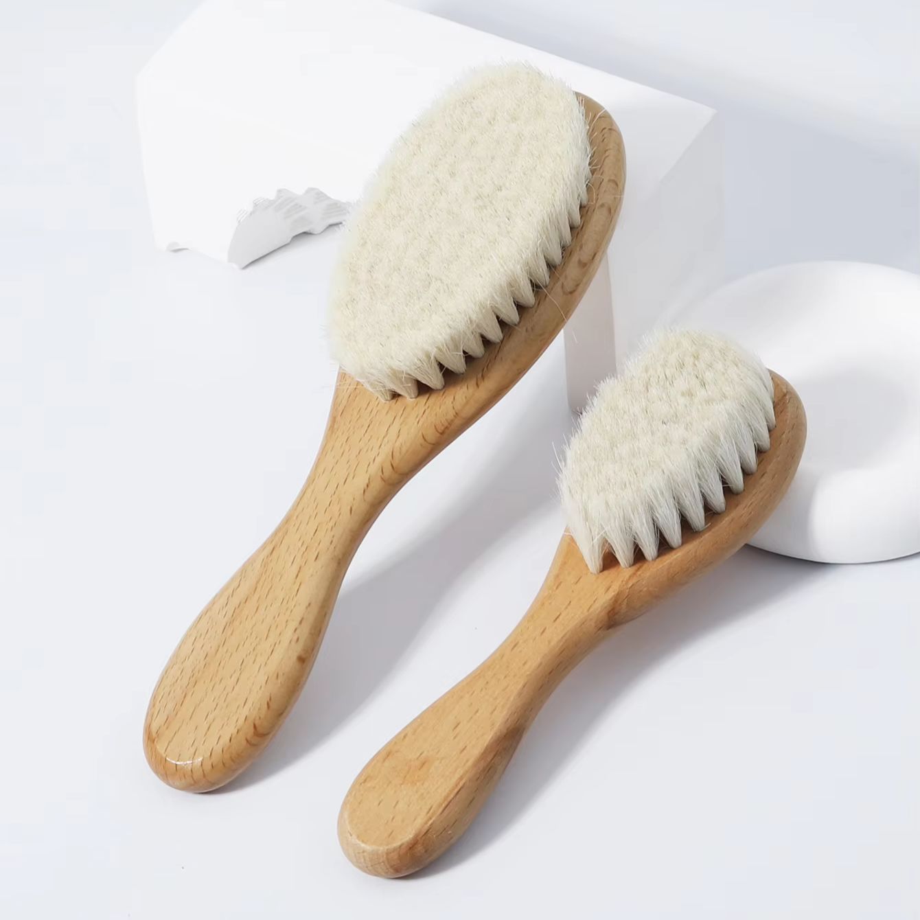 Wooden Ultra Soft Goat Hair Br - Hair Care Essential のレビューと価格